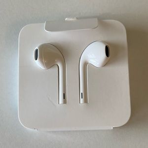 Apple Ear Phones! NEVER USED!
